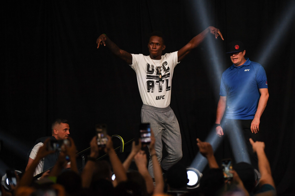 Israel Adesanya. 